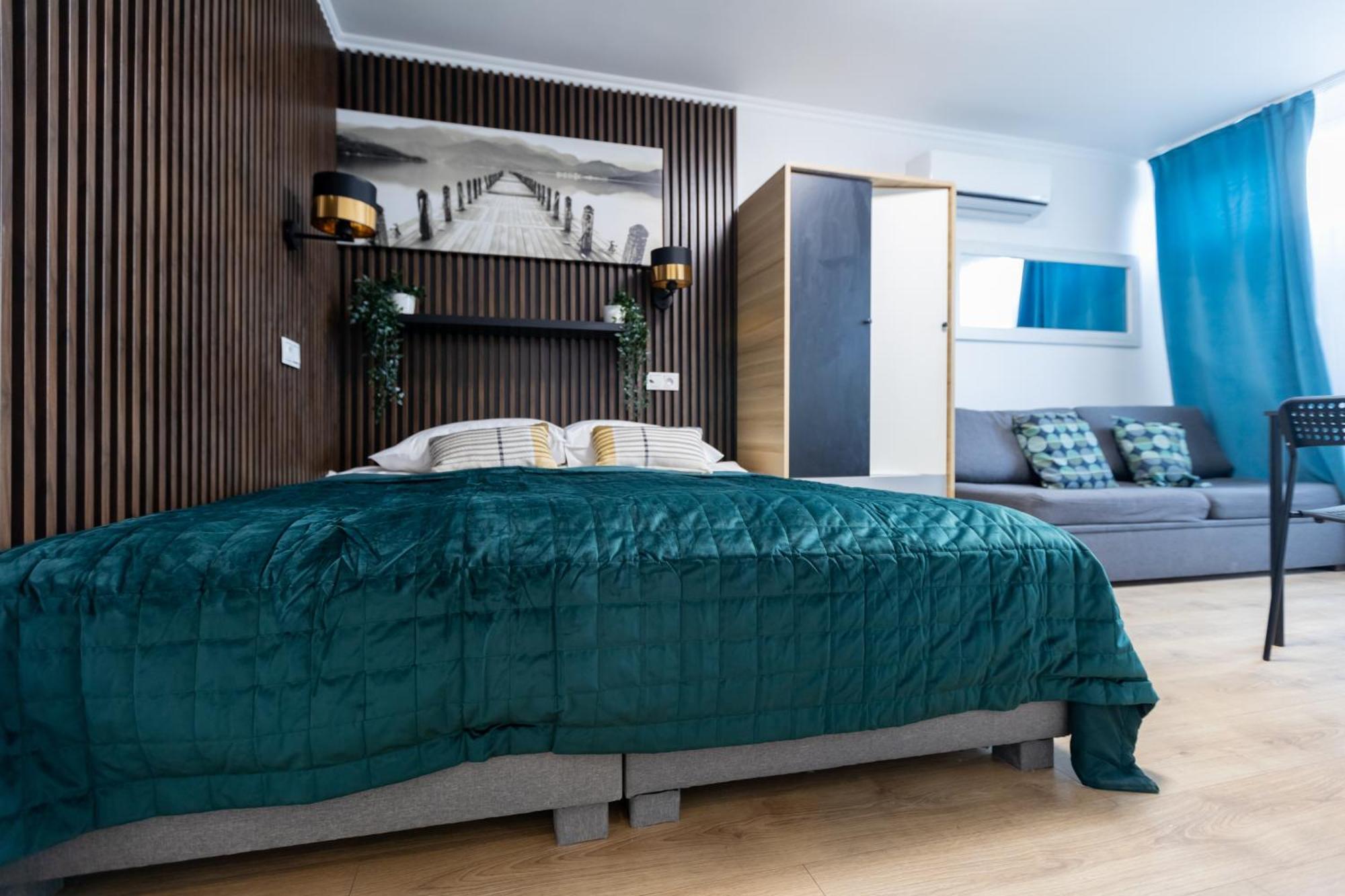 Unitapartament Short Rent In By Metro Station Rondo Onz With 3bedrooms 22 Варшава