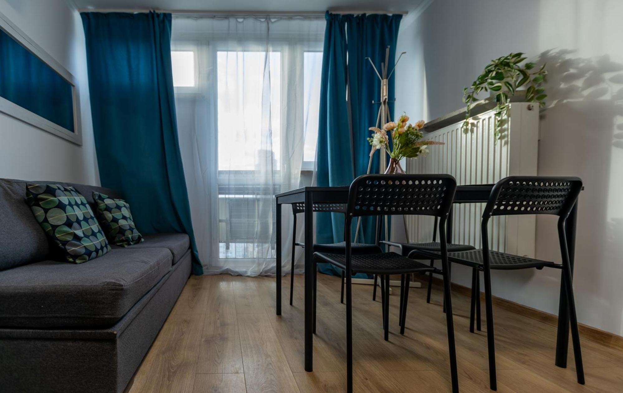 Unitapartament Short Rent In By Metro Station Rondo Onz With 3bedrooms 22 Апартаменти *