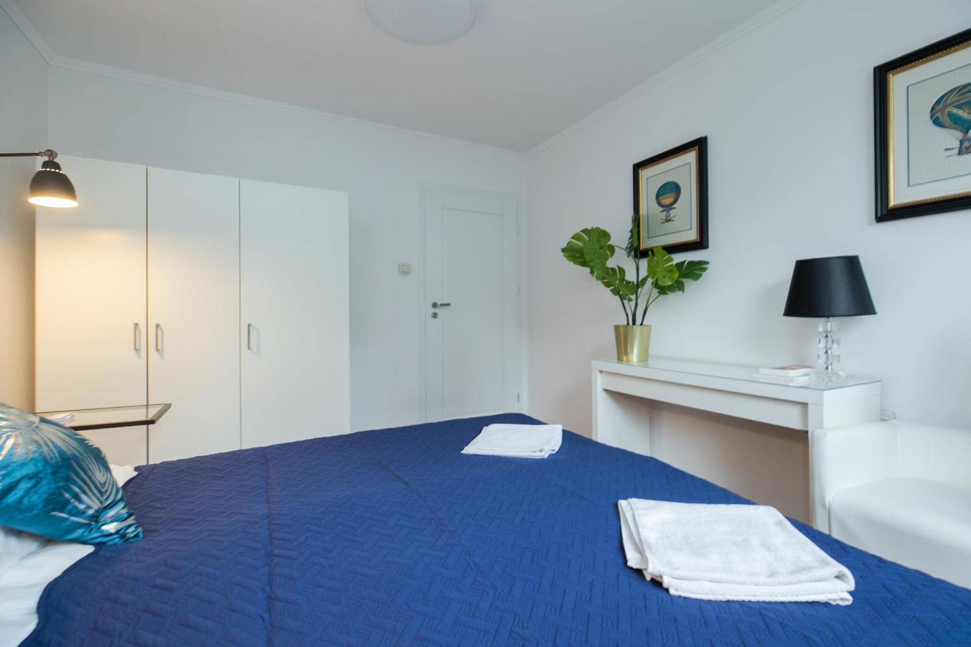 Unitapartament Short Rent In By Metro Station Rondo Onz With 3bedrooms 22 Апартаменти Варшава