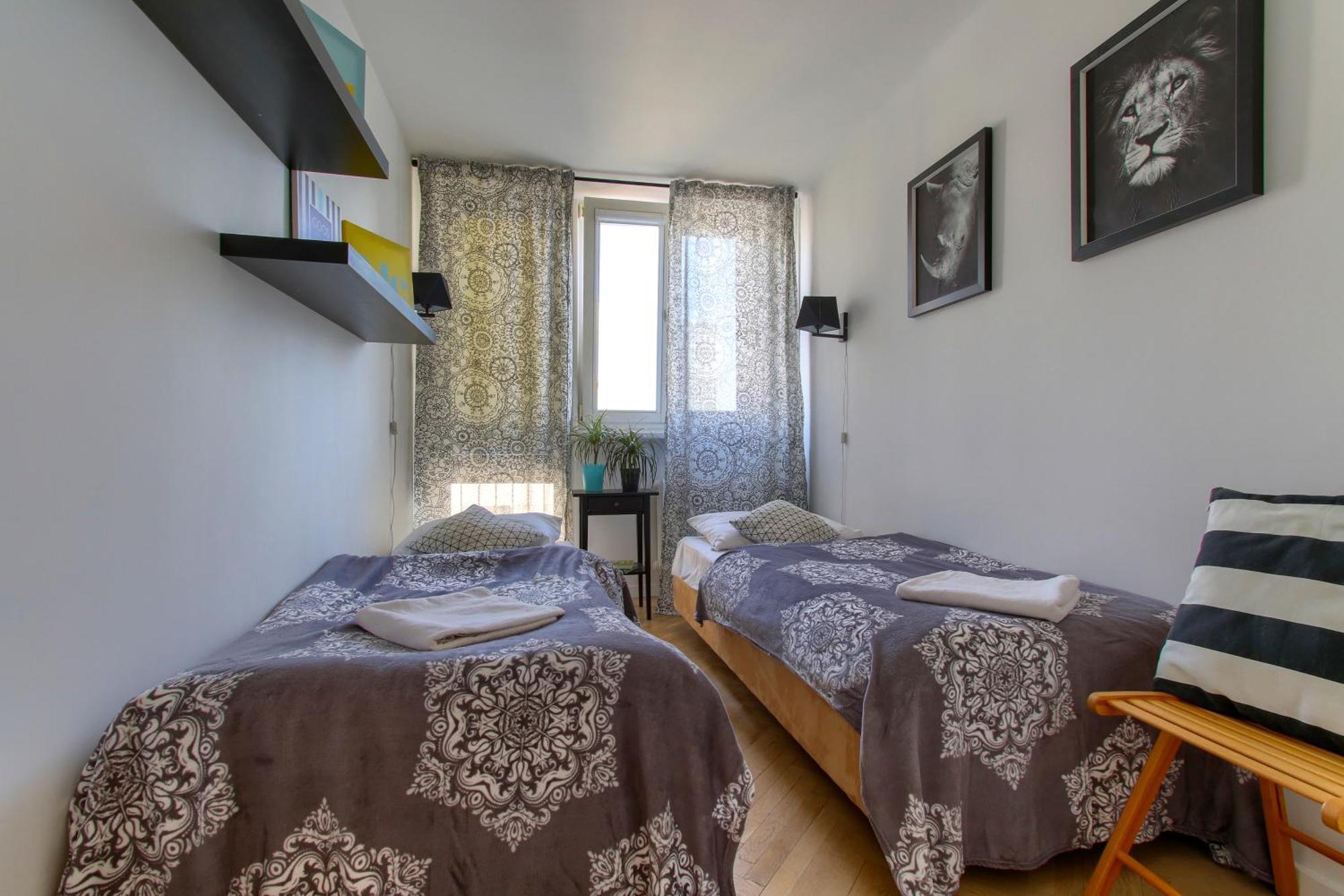 Unitapartament Short Rent In By Metro Station Rondo Onz With 3bedrooms 22 Апартаменти Варшава