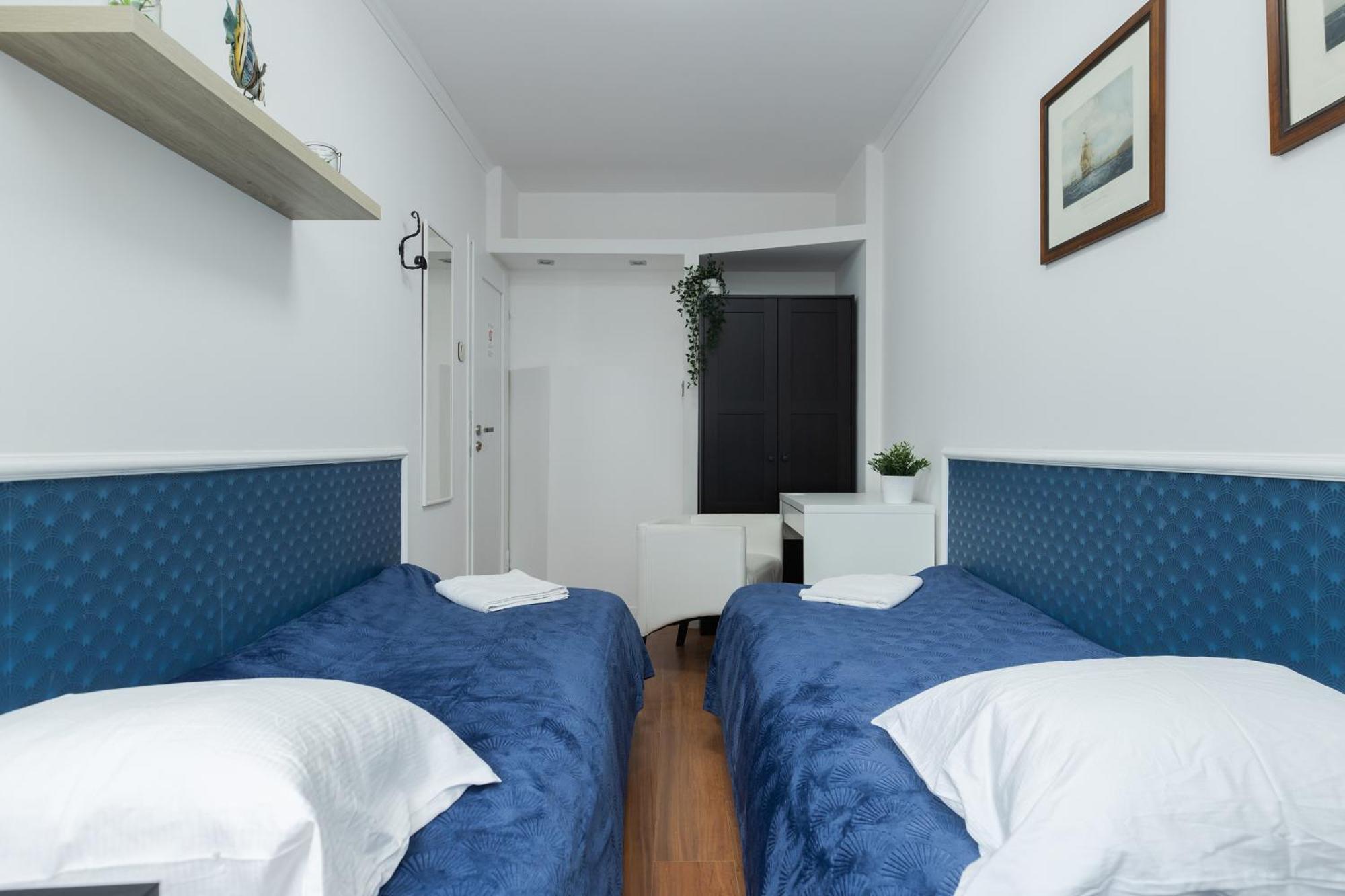 Unitapartament Short Rent In By Metro Station Rondo Onz With 3bedrooms 22 * Варшава